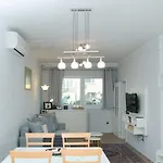 Cozy In The Very Centre Of * ソフィア