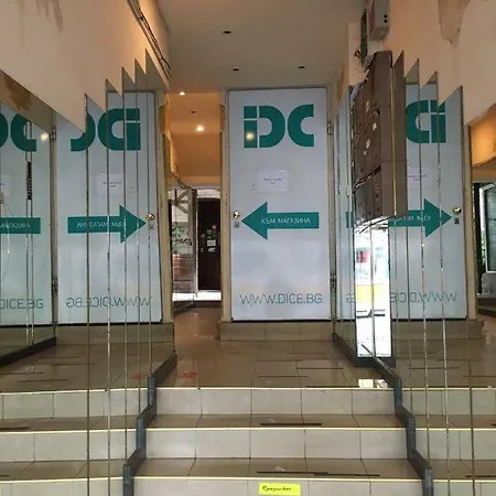 דירה Cozy In The Very Centre Of