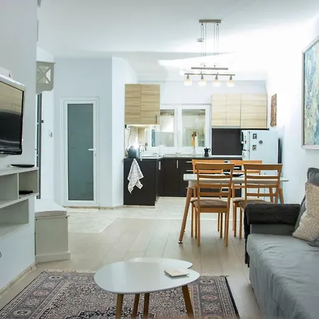 Cozy In The Very Centre Of 아파트 *