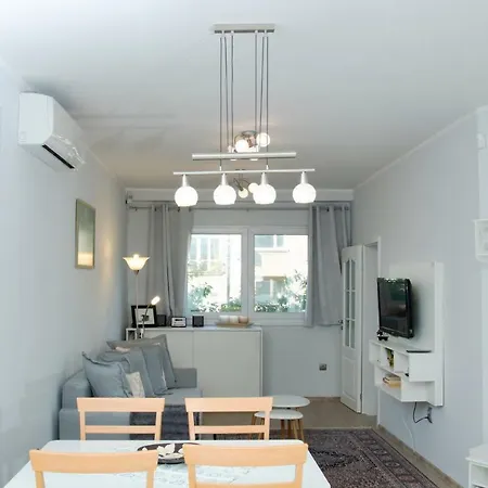 Cozy In The Very Centre Of * 소피아