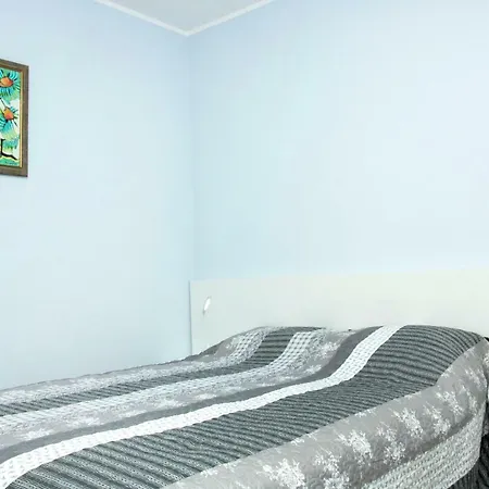 Cozy In The Very Centre Of *