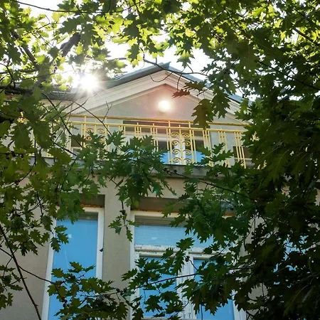 Daire Cozy In The Very Centre Of